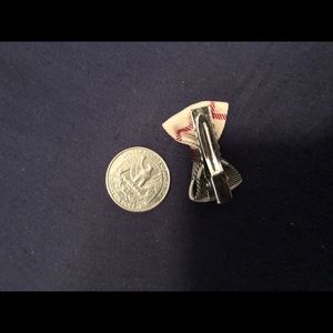 Burberry hair clip